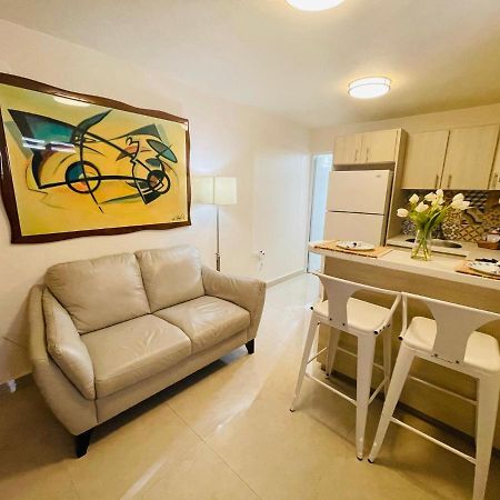 דירות פונצ'ה Compact Haven With Private Entrance And Free Parking And Laundry מראה חיצוני תמונה