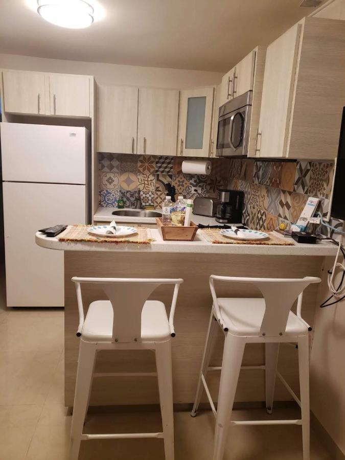 דירות פונצ'ה Compact Haven With Private Entrance And Free Parking And Laundry מראה חיצוני תמונה